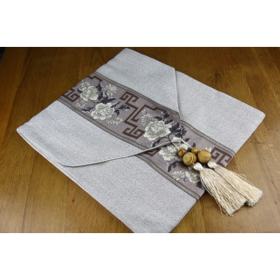 TD2046 - Taplak Meja Segitiga Medium Flower Brown Tua