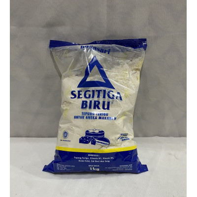 OR2017 - Tepung Terigu Segitiga Biru  (1 bungkus = 1/2 kg) 